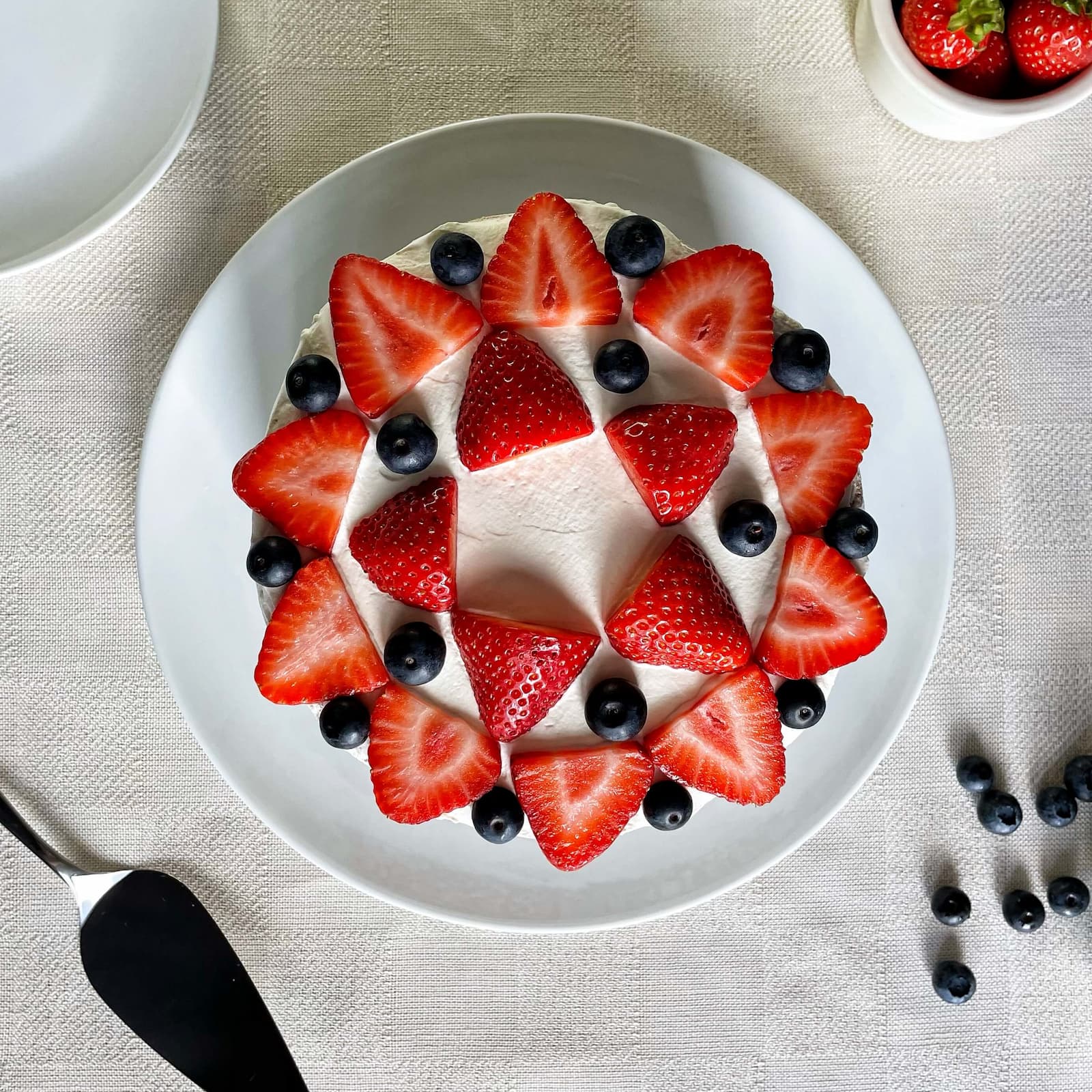 Blotkake (strawberry and cream sponge cake) from Svalbard